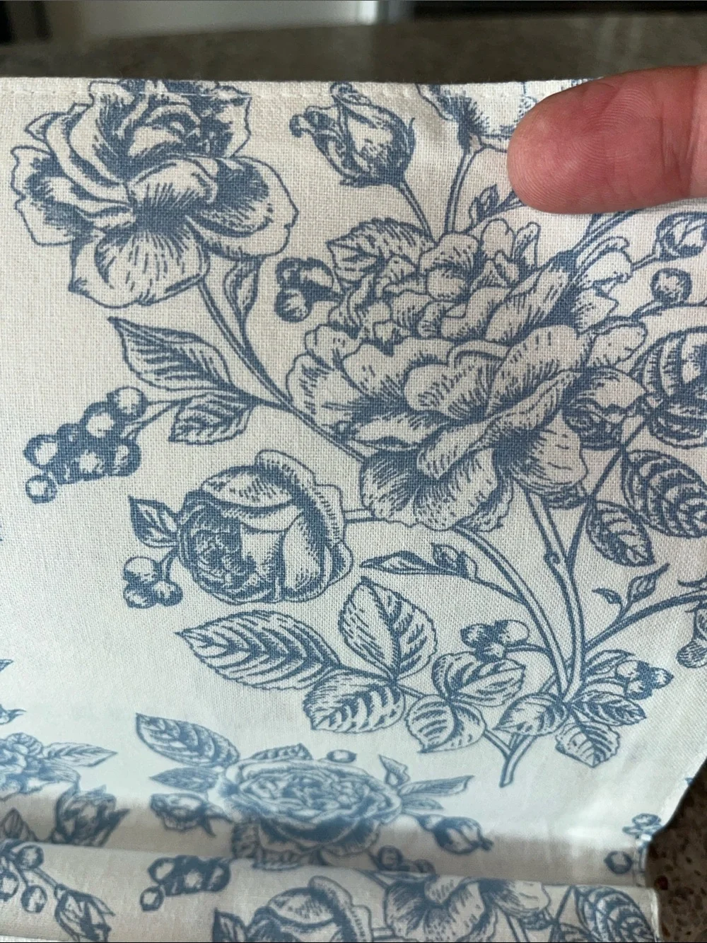 My Texas House Floral Cotton Table Runner, Blue and White, 14